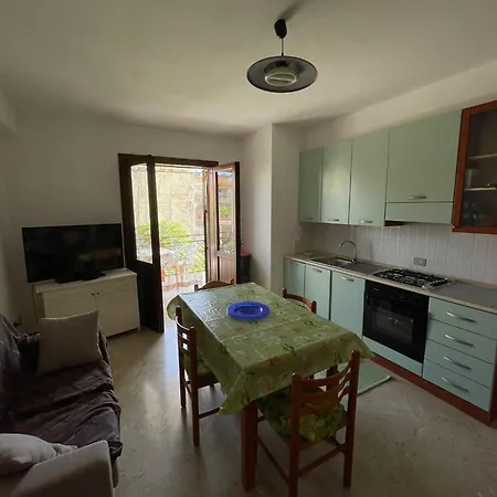 1 Lato Mare Apartment *