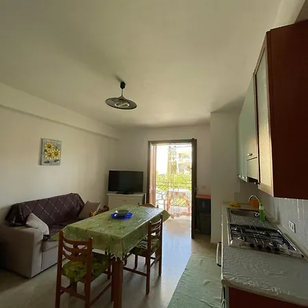 1 Lato Mare Apartment *