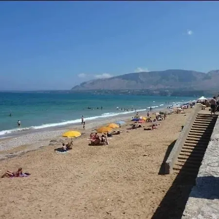 1 Lato Mare Trappeto (Sicily)