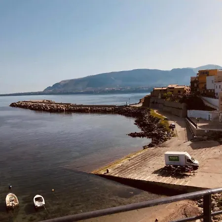 1 Lato Mare Trappeto (Sicily)